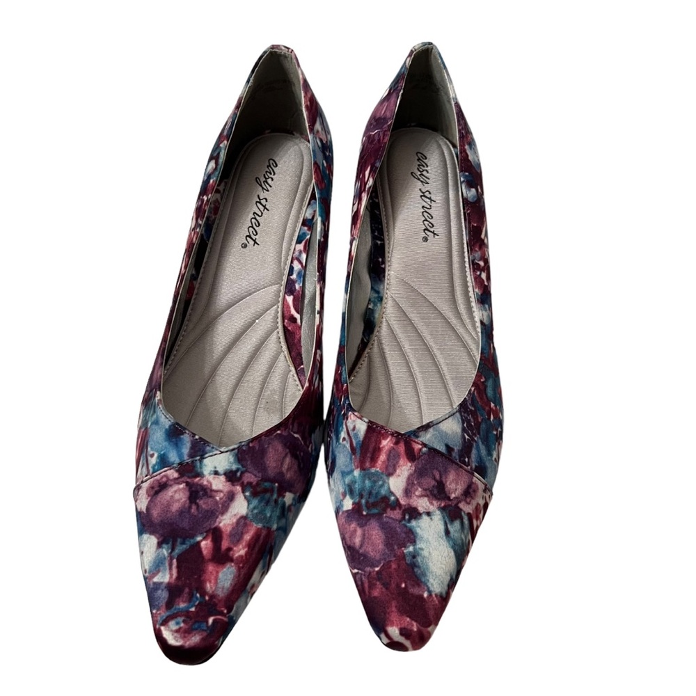 Easy Street Women’s Wines and Blues Satin Pointed Toe Kitten Heel Size 1…